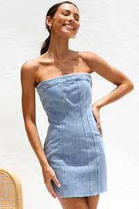 Vintage axelbandslös miniklänning i denim