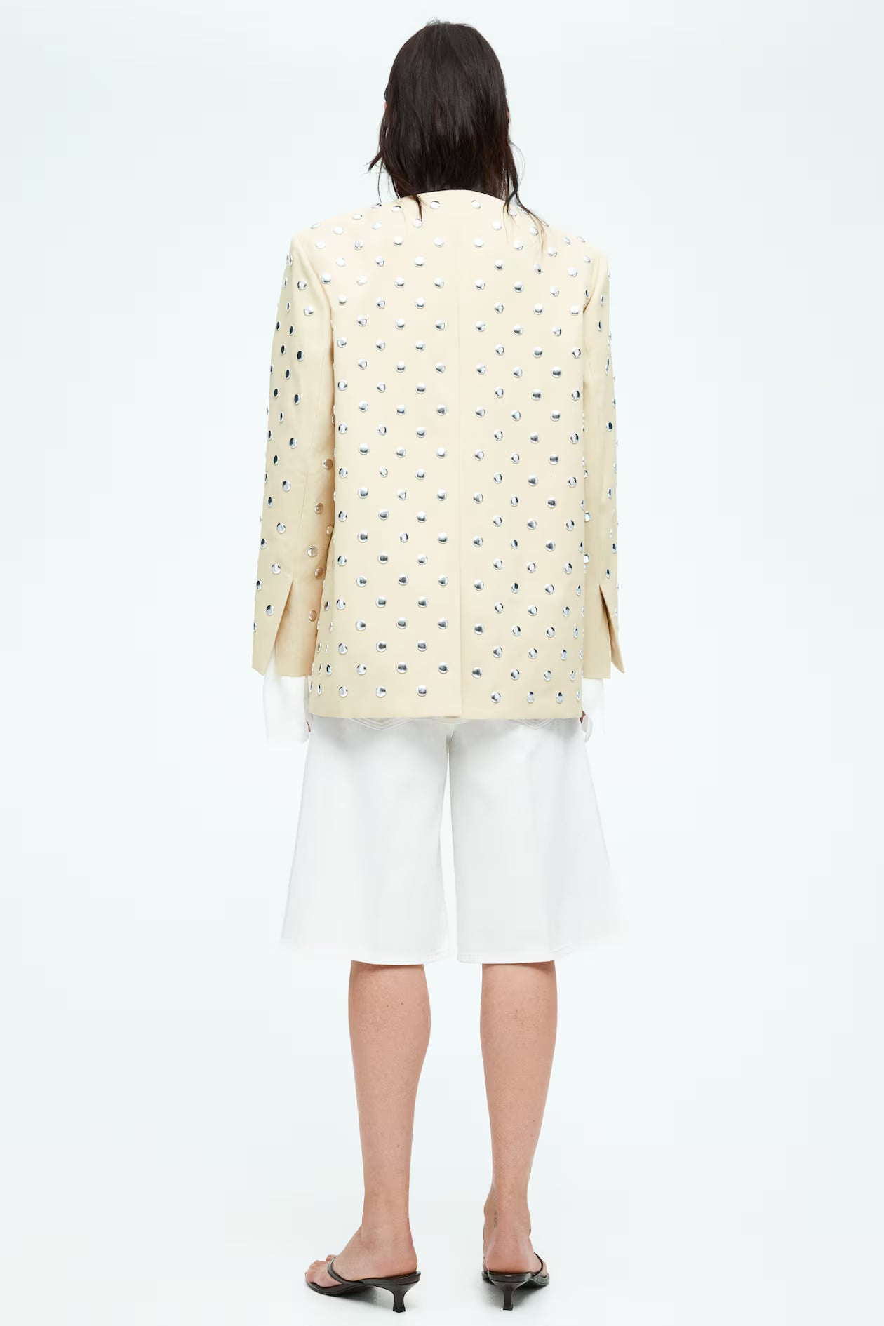 Dilaraa beige avslappnad långärmad jacka