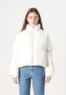 Vadderad jacka med textur