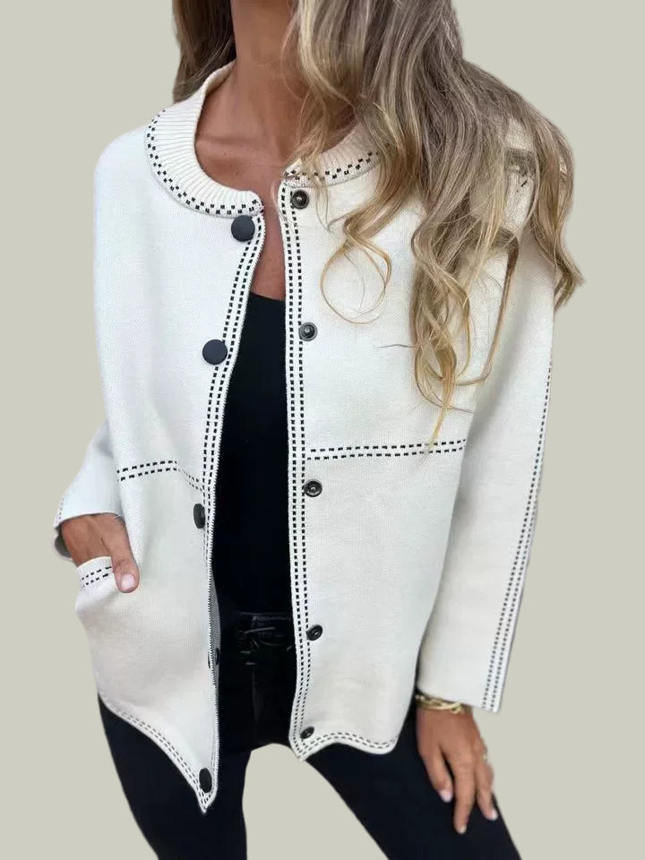 Knäppt kofta, lös, med rund krage, långa ärmar