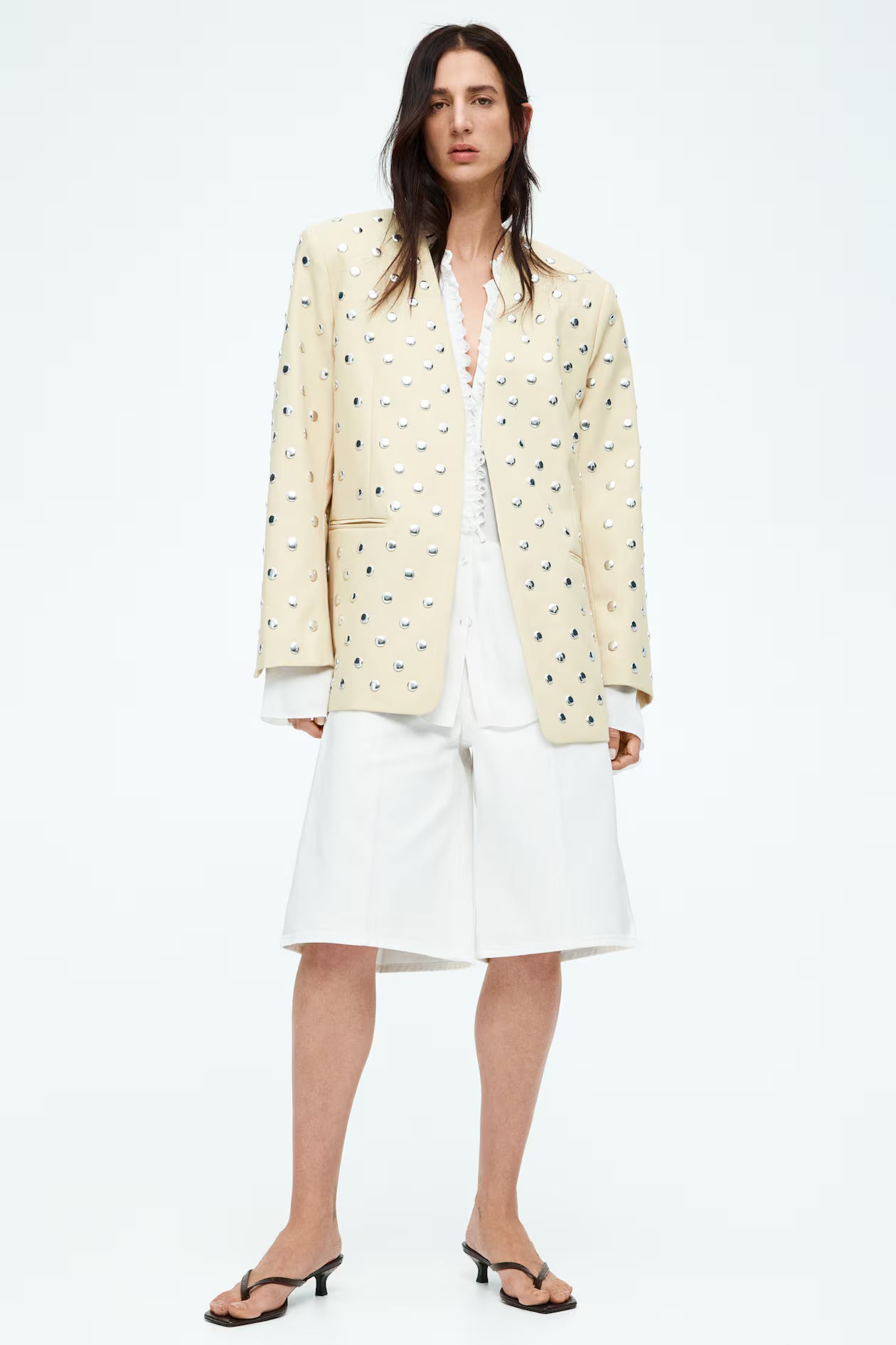 Dilaraa beige avslappnad långärmad jacka