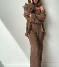 Brunt 3-delat set med utsvängda byxor och topp