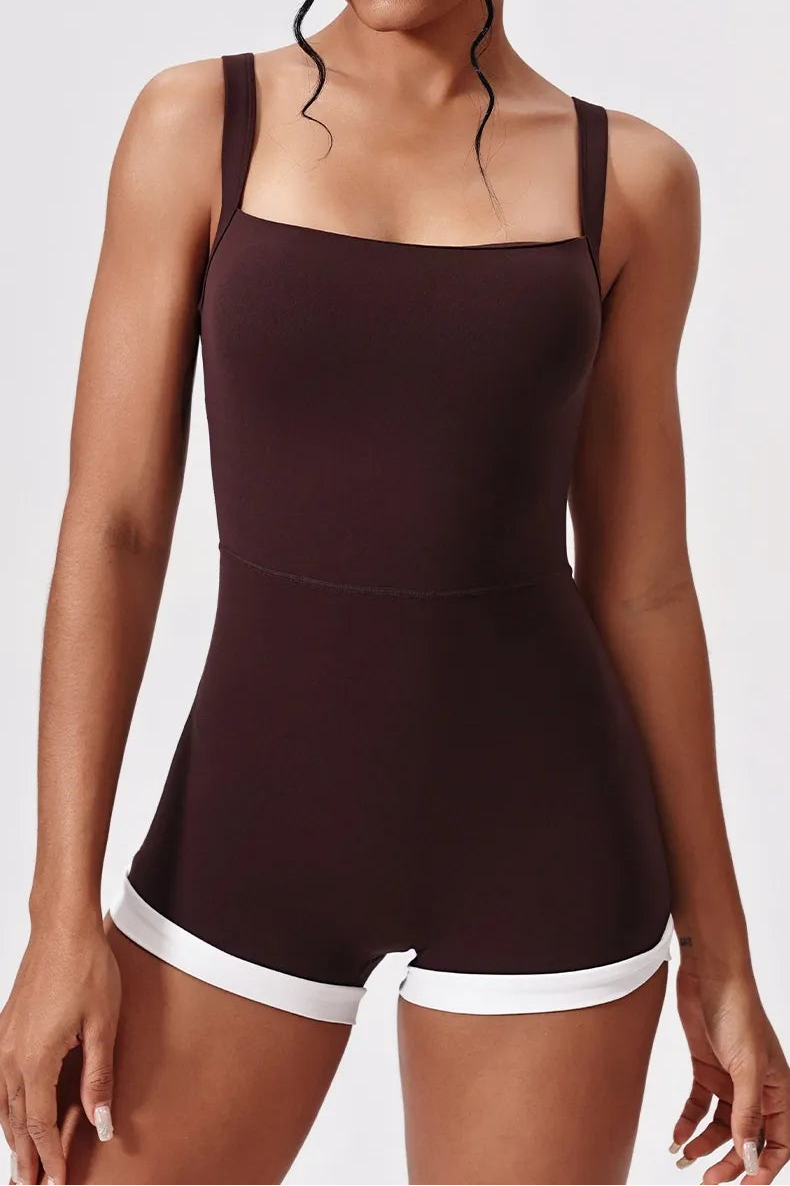 Felicie fitness jumpsuit med öppen rygg