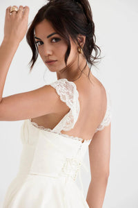 Jasmine bustier miniklänning med spets på baksidan