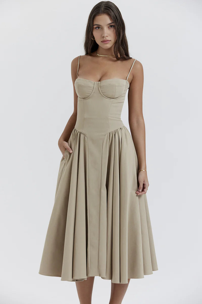 Anne Bustier midiklänning med volanger