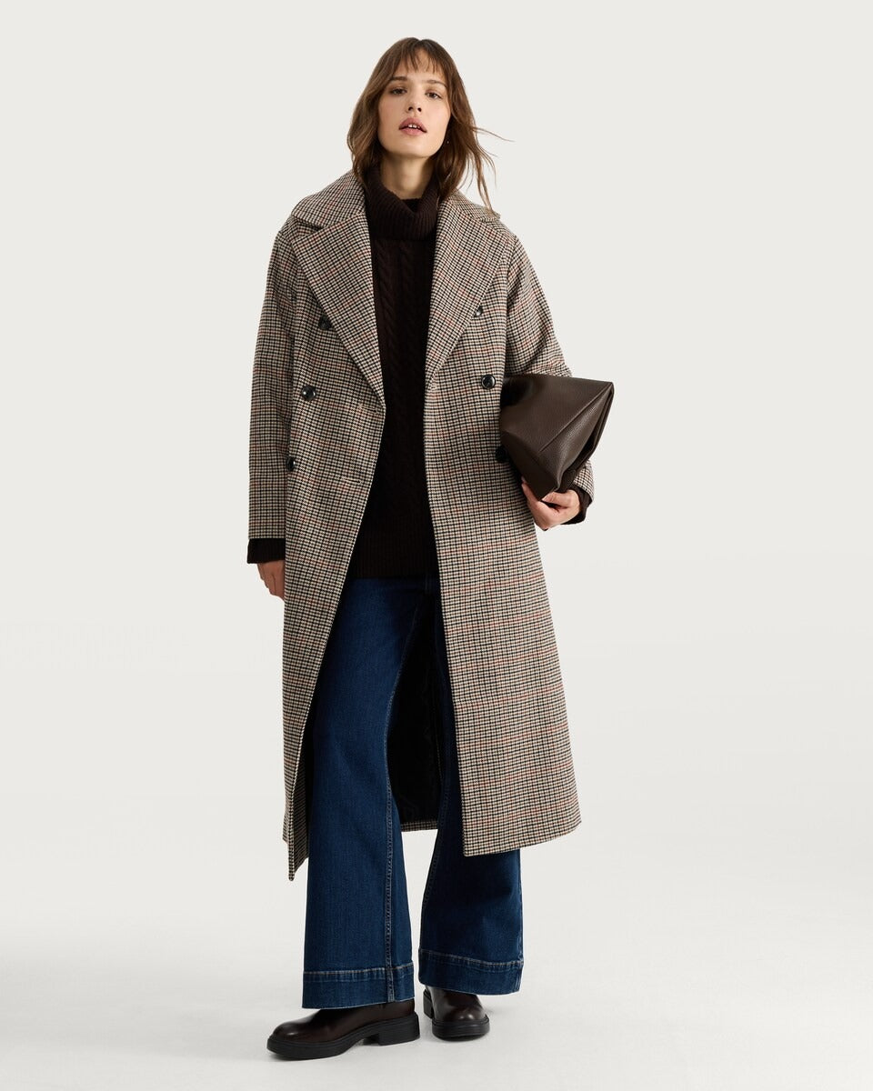 Lång rutig kappa med knappar och fickor
