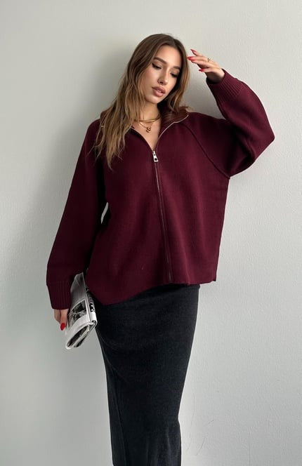 Liora lös blus med dragkedja och hög krage