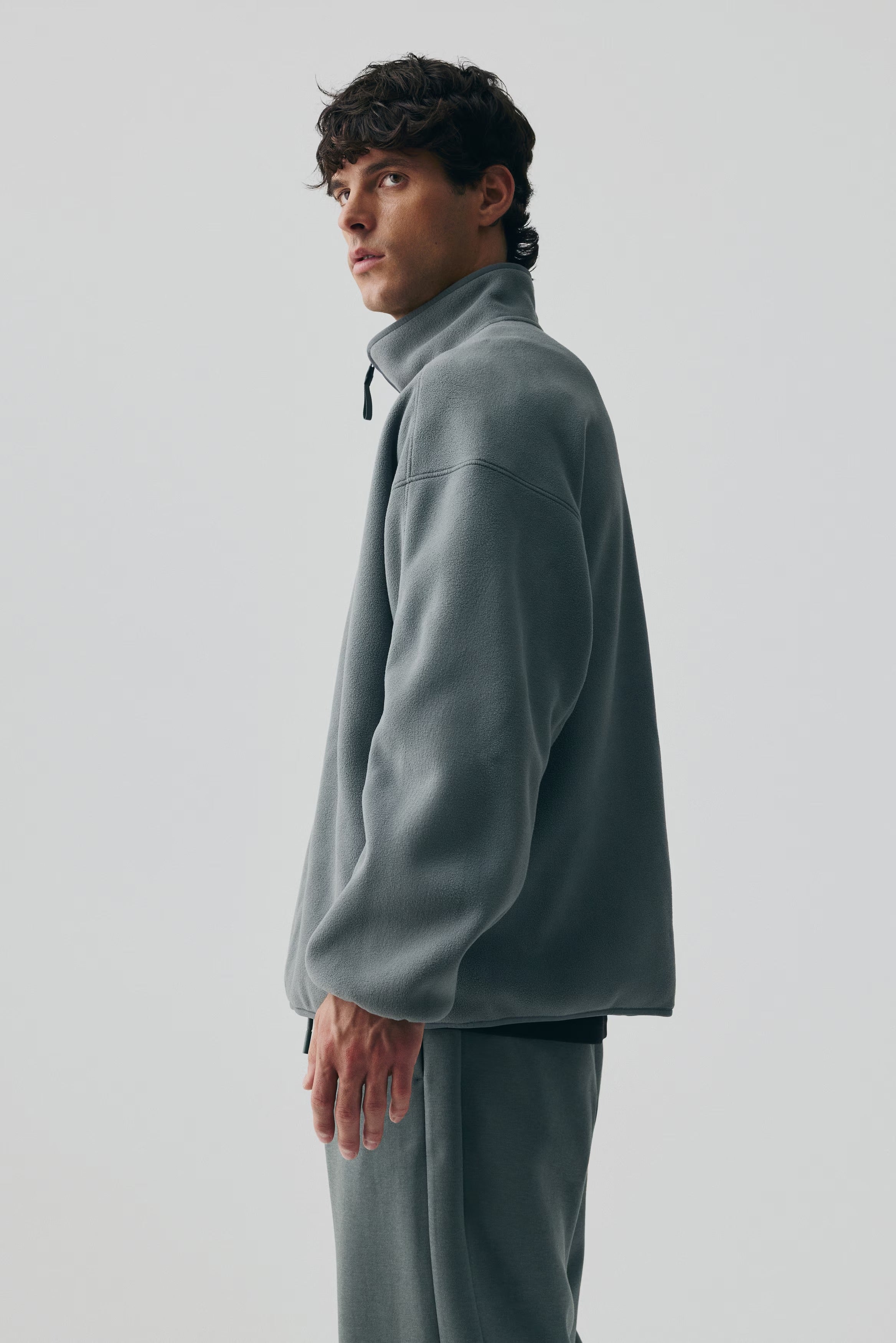 Grå tvådelad träningsoverall Robert