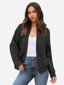 Svart jacka med dragkedja