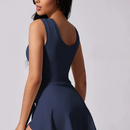 Ärmlös yogajumpsuit med kjol