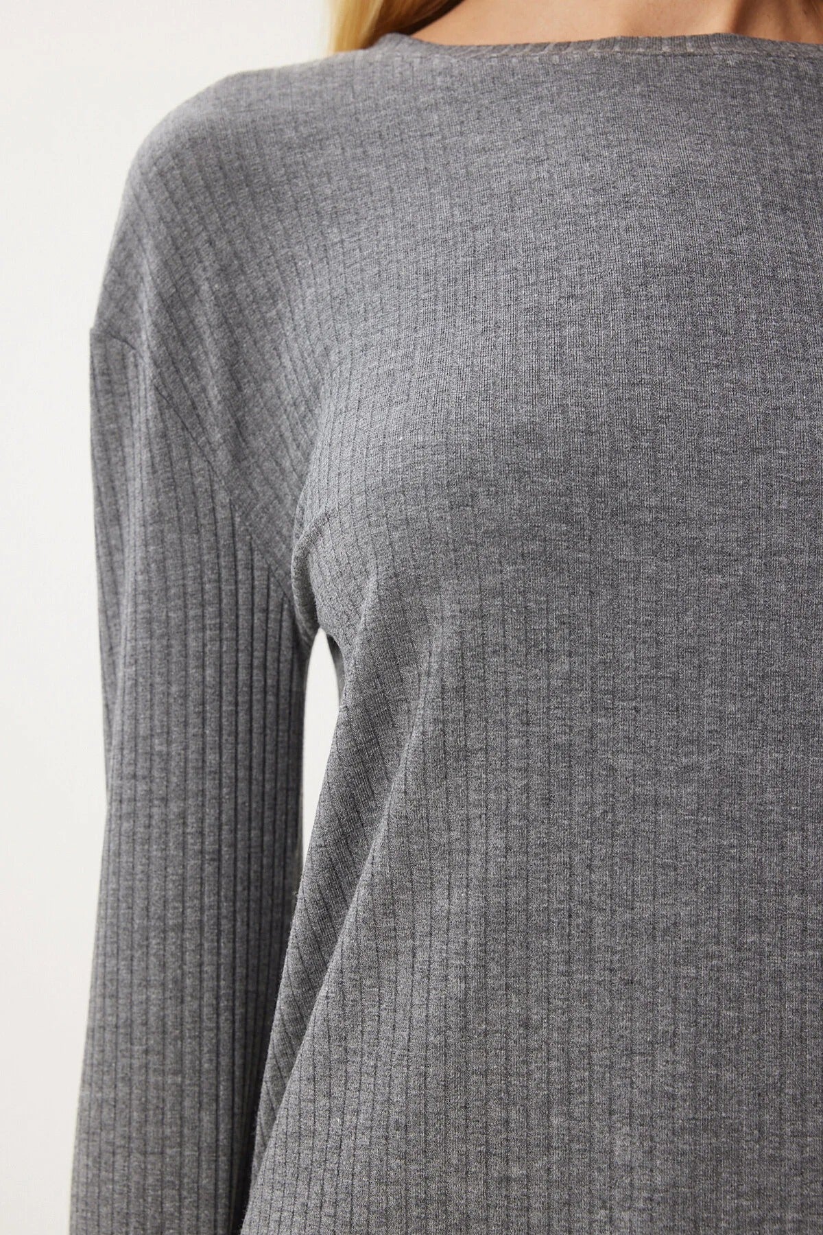 Tvådelad kostym med utsvängda byxor