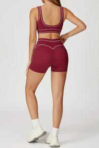 Cecy smal tvådelad träningsdräkt