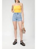 Korta jeansshorts med fickor