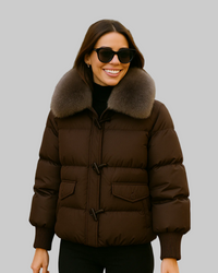 Damvinterjacka av bomull och dun, kort pälskrage