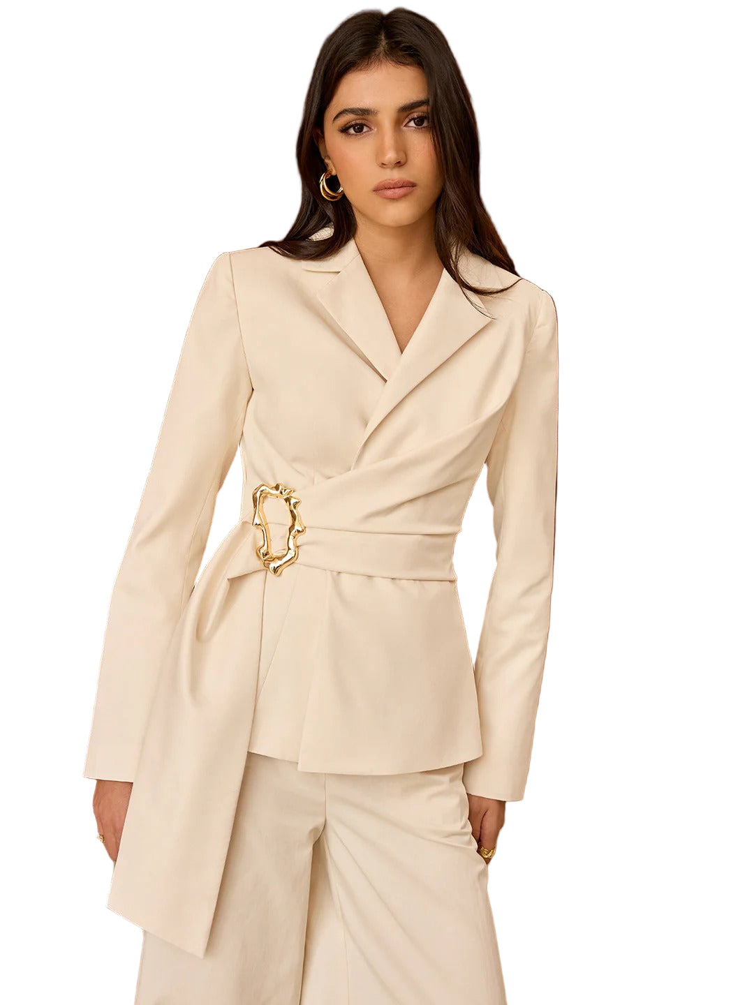 Elegant, vit Bella-kostym med utsvängda byxor och bälte