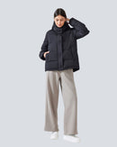 Allal jacka med dragkedja, knappar och fickor