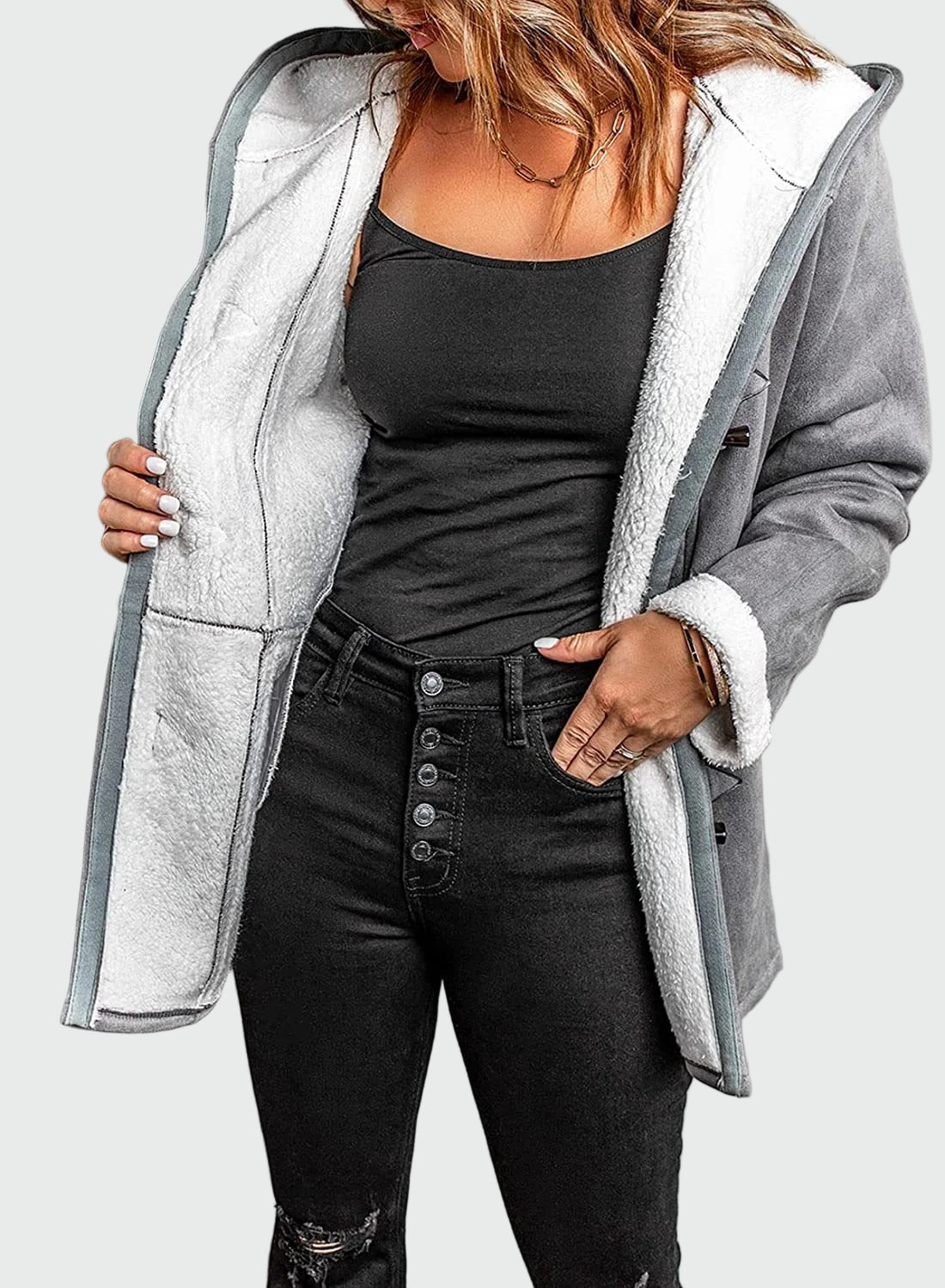 Emy jacka med knappar, huva och fickor