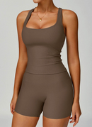 Sport-tank top med V-rygg och shorts-set