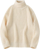 Stickad tröja med hög krage och långa ärmar