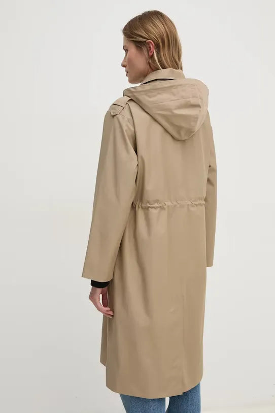 Lång beige jacka med knappar och fickor