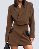 Avslappnat brunt tvådelat set, kjol och minijacka