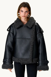 Noelle kort svart jacka