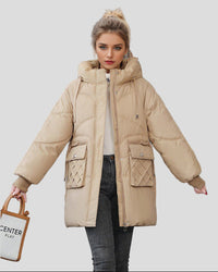 Tjock vinterjacka i bomull med huva och fickor