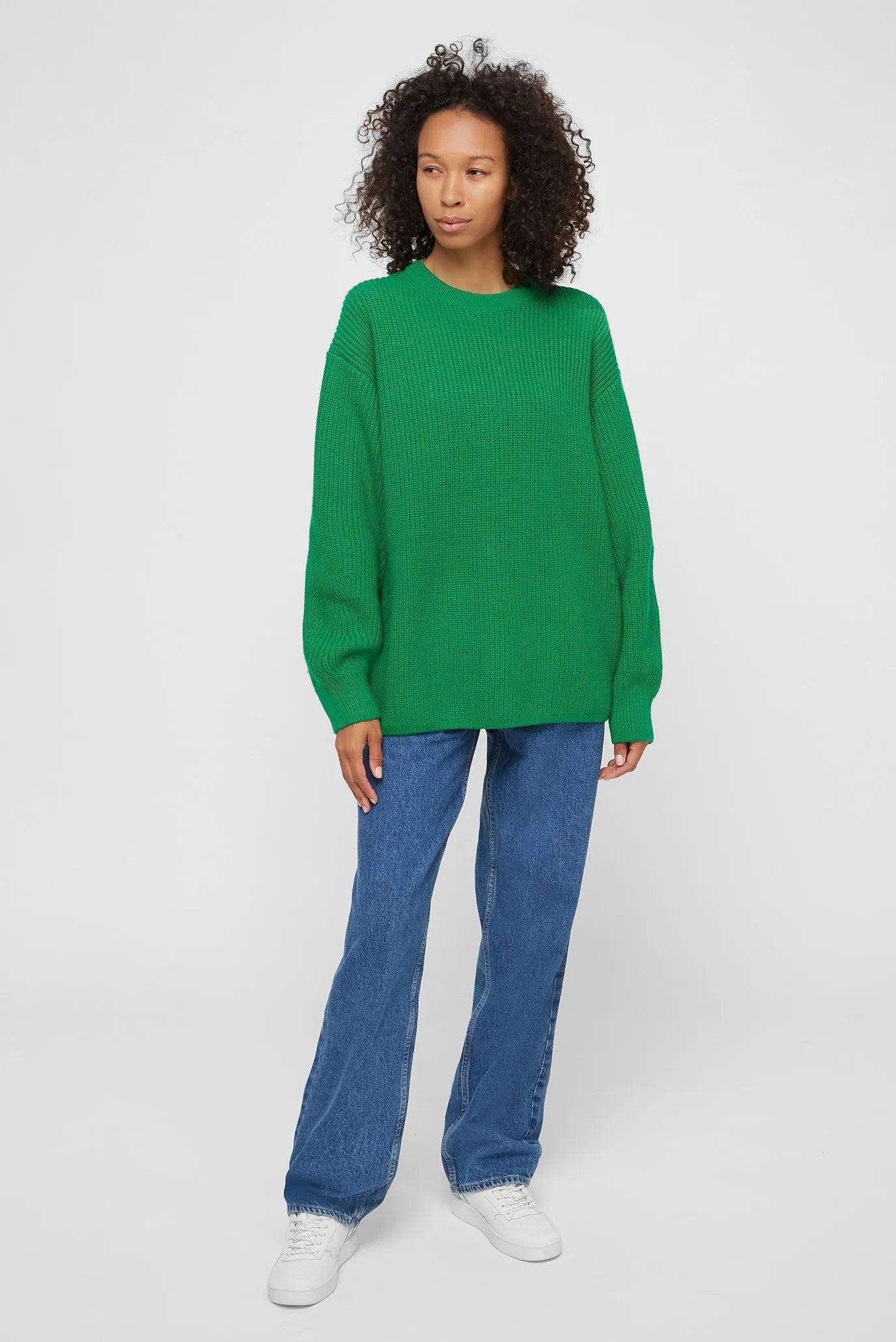 Thea grön stickad tröja med långa ärmar