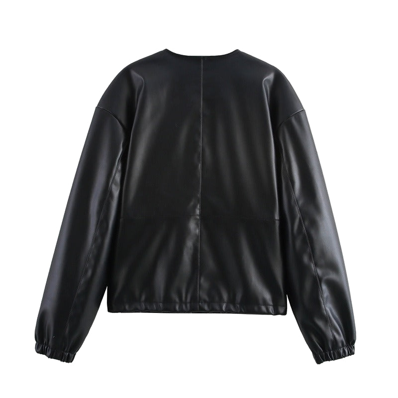 Vivi svart jacka med rund krage och enkel rad knappar