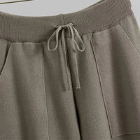 Briana brun och vit tvådelad kostym