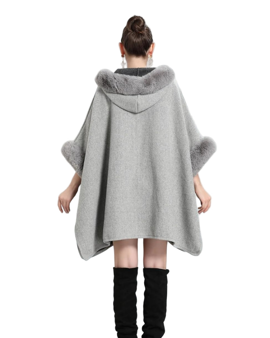 Mimi kofta med fluffig huva och varma fickor samt dragkedja