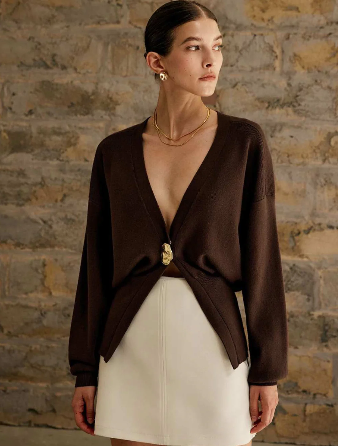 Vivivy stickad kofta med V-ringning och knappar