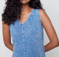 V-ringad långärmad maxiklänning med jeansdesign