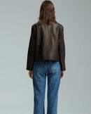 Aurelia mörkbrun äkta skinnjacka, med rund krage, tillverkad av fårskinn, casual