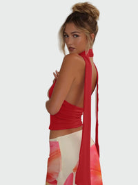 Ärmlös t-shirt med djup V-ringning från Verra