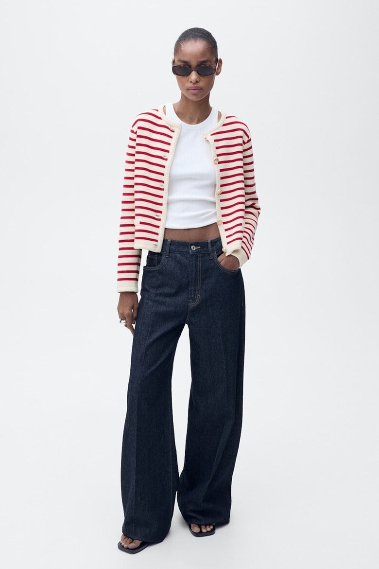 Röd- och vitrandig stickad kofta