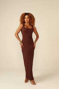 Florra lång, åtsittande klänning