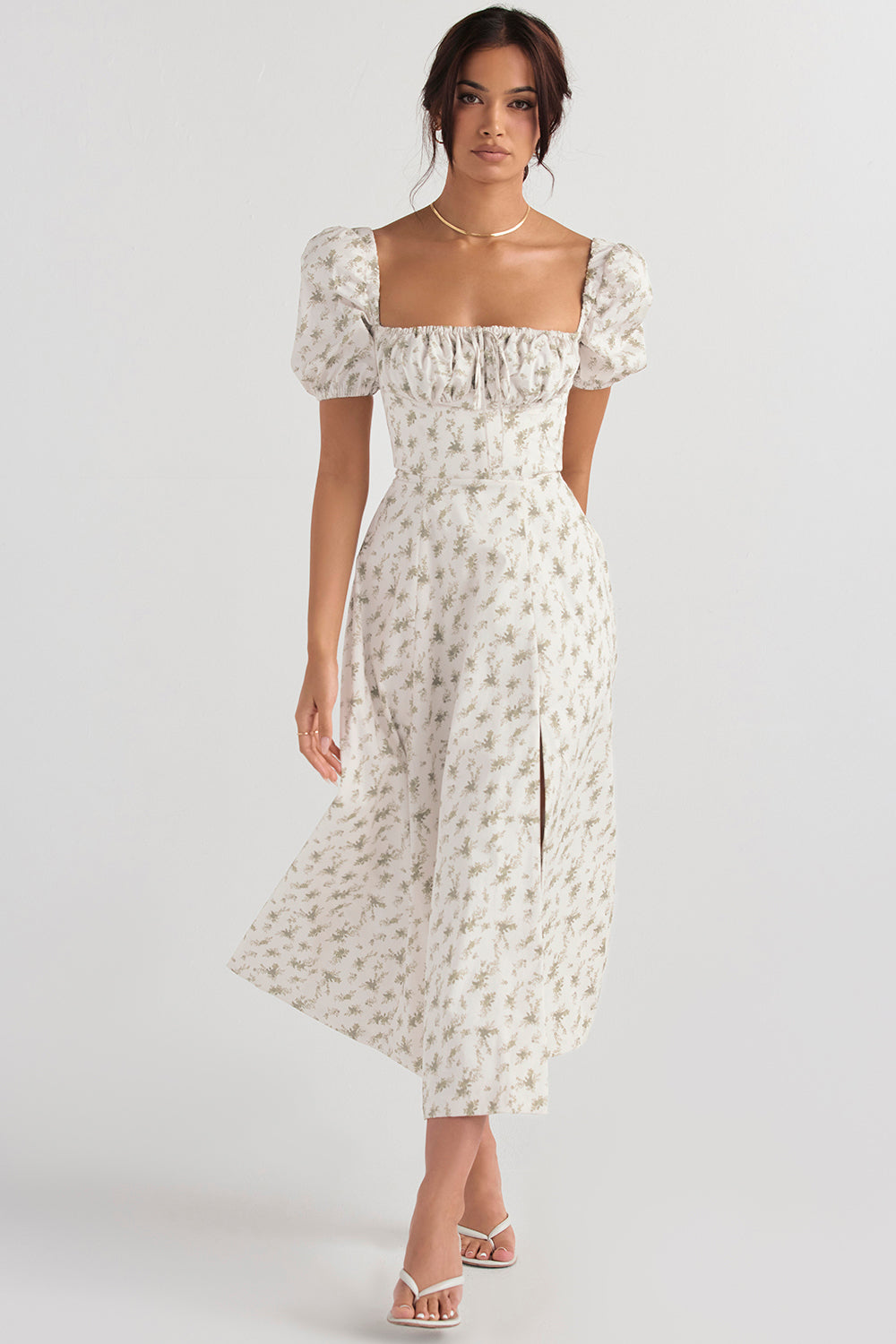 Medium sundress med blommiga puffärmar